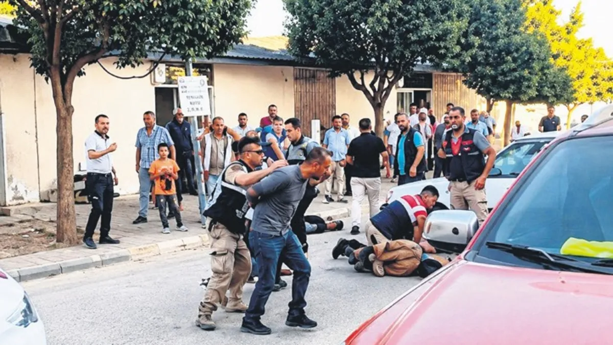 Cinsel İstismar Şüphelisi Hastanede Baba ve Oğlunun Kurşunlarıyla Can Verdi