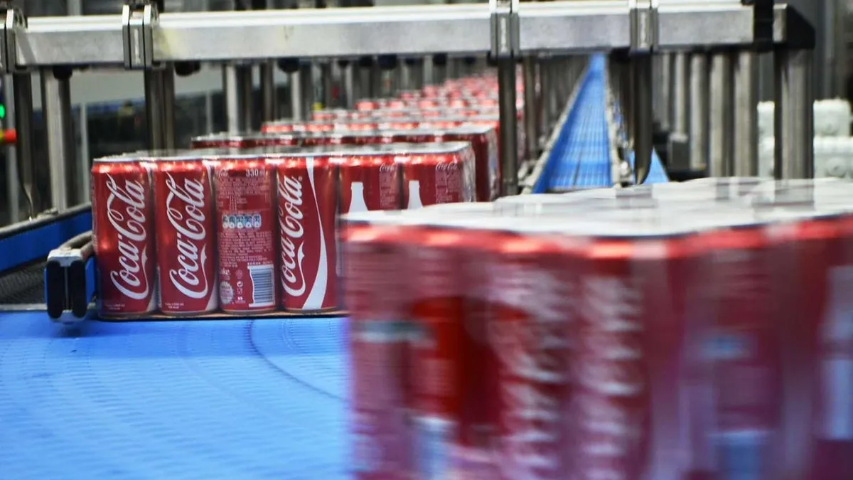 Coca-Cola'dan rekabet hamlesi: Soğutucuların yüzde 35'i rakiplere açılıyor