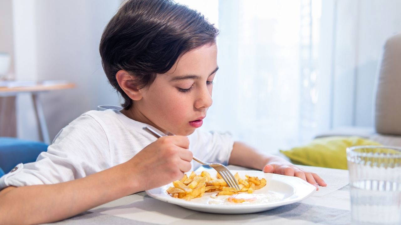 Çocuklarda Besin Alerjisi Belirtileri: Uzmanından Tanı ve Diyet Uyarısı