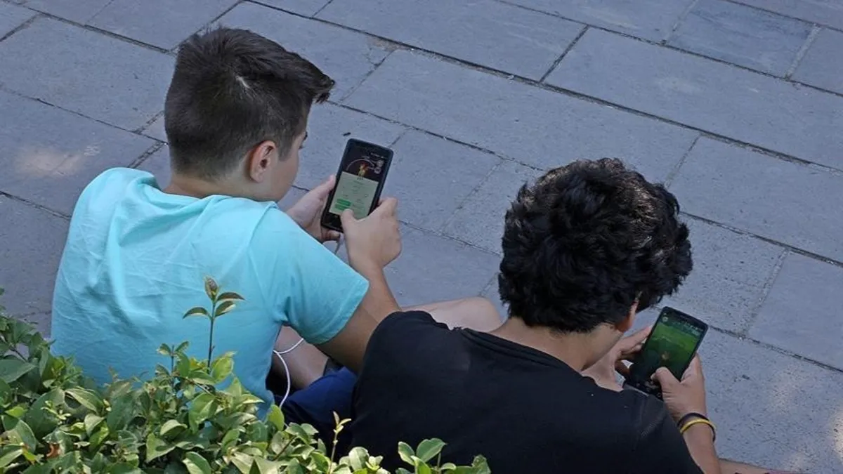 Çocukları algoritmalara karşı korumak için harekete geçilmeli