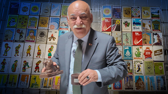 Çocukluğundan Beri Biriktiriyor: Binlerce Parçalık Koleksiyonunu Sergiledi