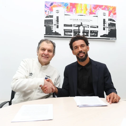 Colo Colo, Dünya Kupası'nın Yıldızı Vozinha'yı Transfer Etti