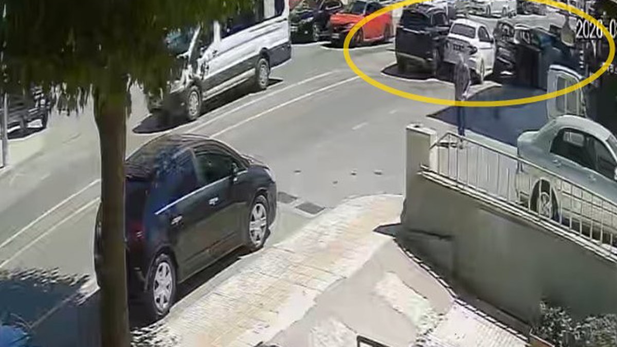 Çorum Belediye Başkanı'nın Aracı Zincirleme Kazaya Karıştı