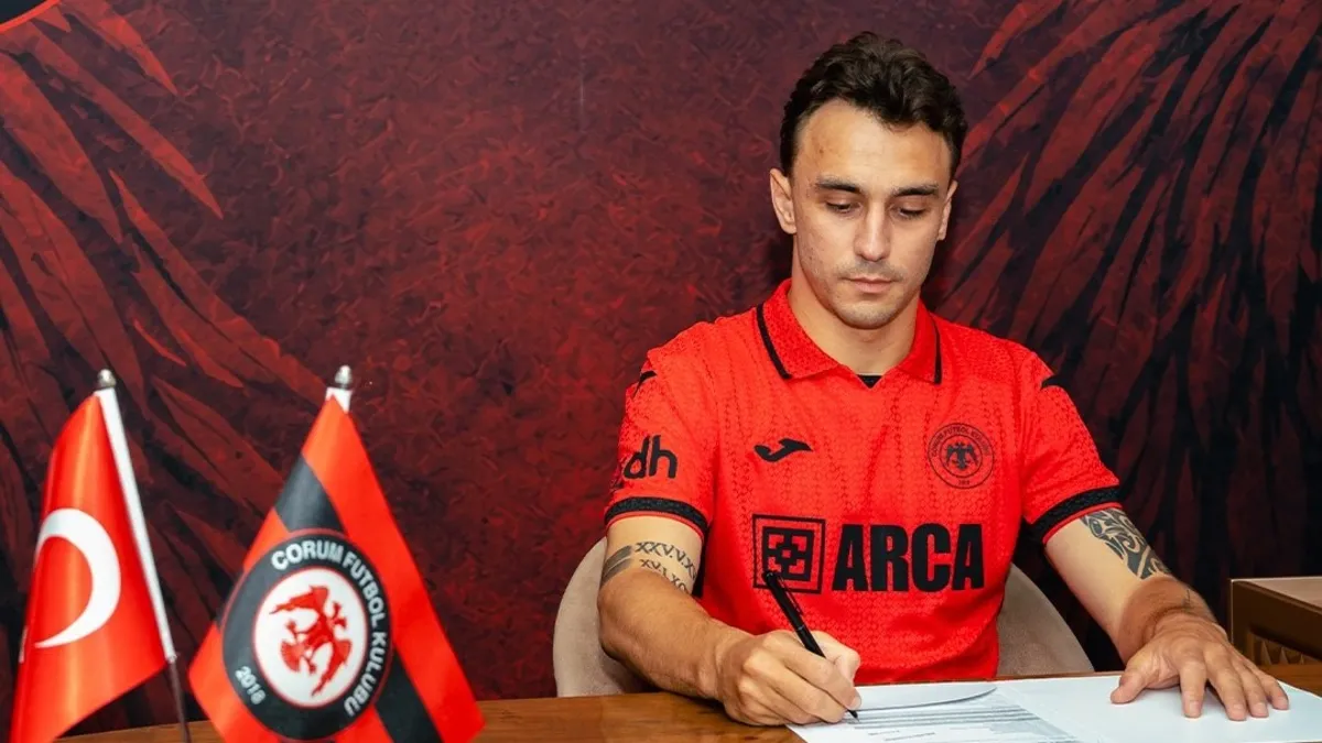 Çorum FK, deneyimli stoper Gökhan Sazdağı'nı transfer etti