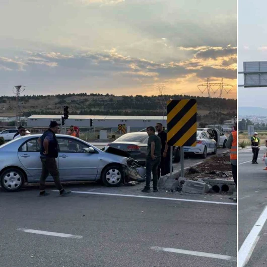 Çorum'da İki Otomobil Çarpıştı: Sürücüler Yara Almadan Kurtuldu