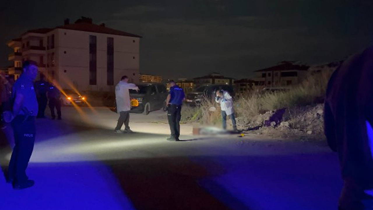 Çorum'da Yol Kenarında Cansız Beden Bulundu: Polis Soruşturma Başlattı