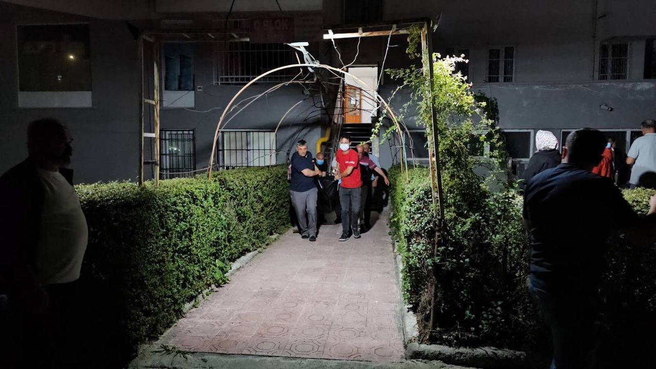 Çorum'da Kötü Koku Üzerine Girilen Evde Bir Kişi Ölü Bulundu