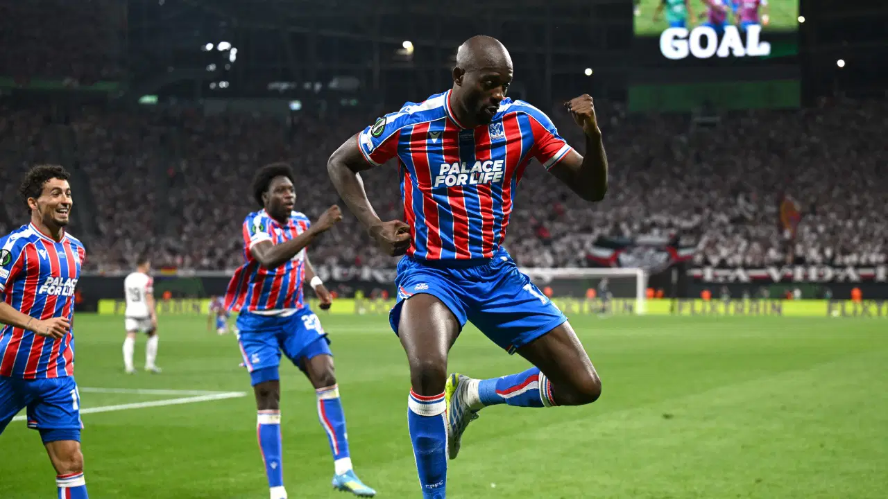 Crystal Palace, UEFA Konferans Ligi'ni kazanarak tarih yazdı