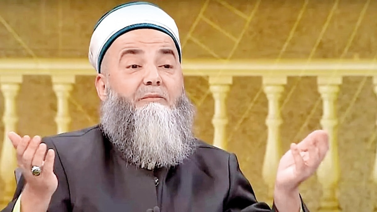 Cübbeli Ahmet'in Duası Kulisleri Karıştırdı: 'Aman Duası Tutmasın