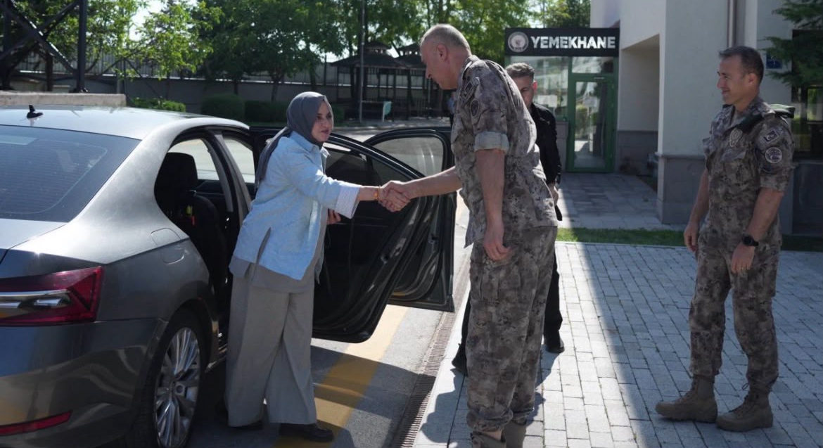 Cumhurbaşkanı Danışmanı Özel Harekat'ta