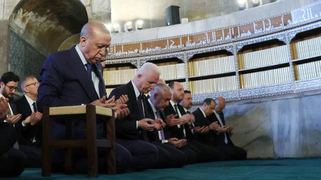 Cumhurbaşkanı Erdoğan: Ayasofya'nın Dirilişi Mübarek Olsun
