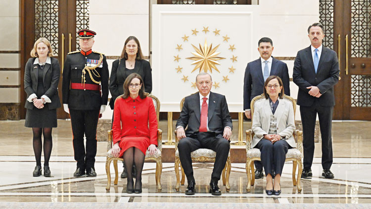 Cumhurbaşkanı Erdoğan Beş Ülkenin Büyükelçisini Kabul Etti