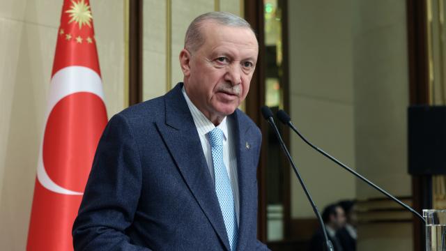 Cumhurbaşkanı Erdoğan, hacıları arayarak bayramlarını kutladı
