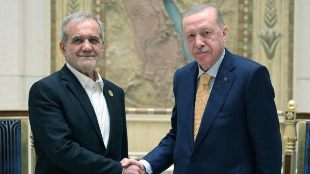Cumhurbaşkanı Erdoğan'dan İranlı Mevkidaşına Telefon Diplomasisi