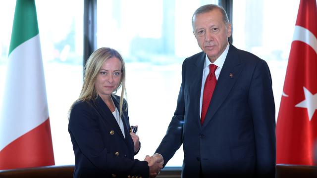 Cumhurbaşkanı Erdoğan ve İtalyan Mevkidaşı Meloni Telefonda Görüştü