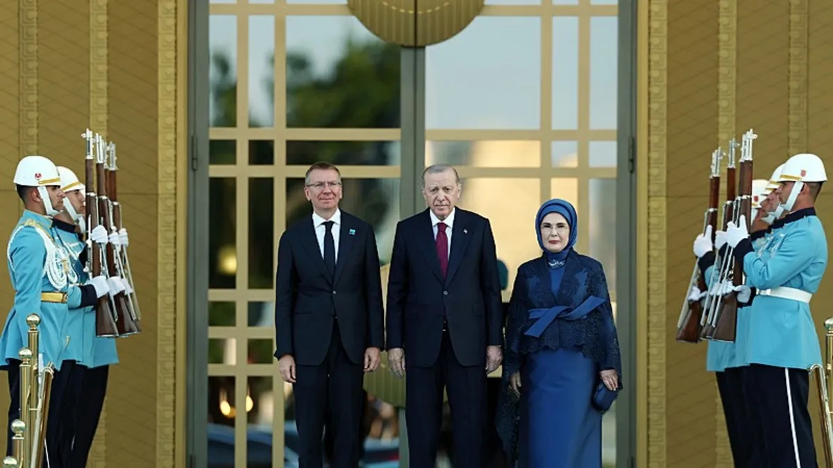 NATO kararları masada: Cumhurbaşkanı Erdoğan'dan Letonya ile kritik telefon diplomasisi
