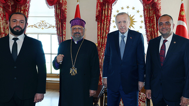 Cumhurbaşkanı Erdoğan, Sıvacıoğlu ve Maşalyan ile bir araya geldi