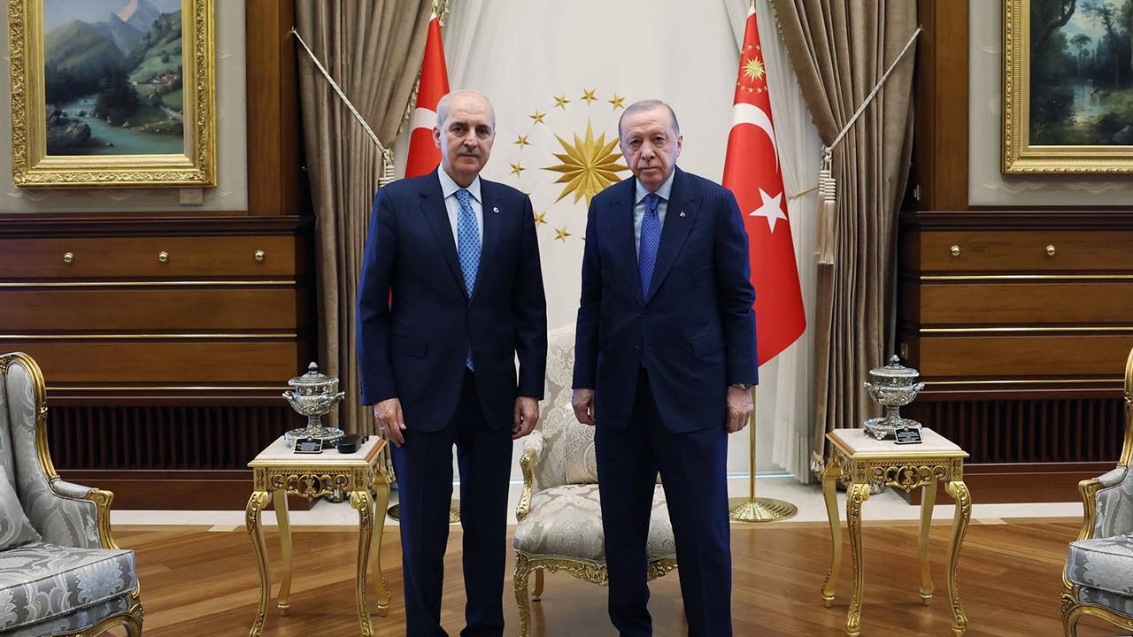 Cumhurbaşkanı Erdoğan, TBMM Başkanı Kurtulmuş'u Saray'da kabul etti