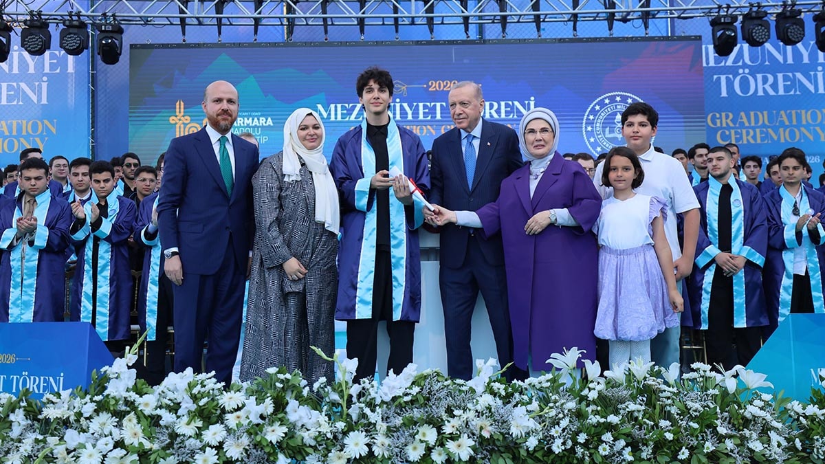 Cumhurbaşkanı Erdoğan, torunu Ömer Tayyip'in mezuniyet törenine katıldı