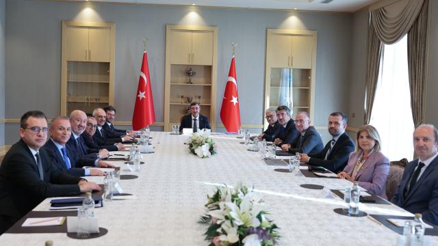 Cumhurbaşkanı Yardımcısı Yılmaz, Ekonomi Politikaları Kurulu ile bir araya geldi