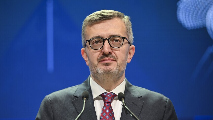 Cumhurbaşkanlığı İletişim Başkanı Duran, Yazar Şenler'i Andı