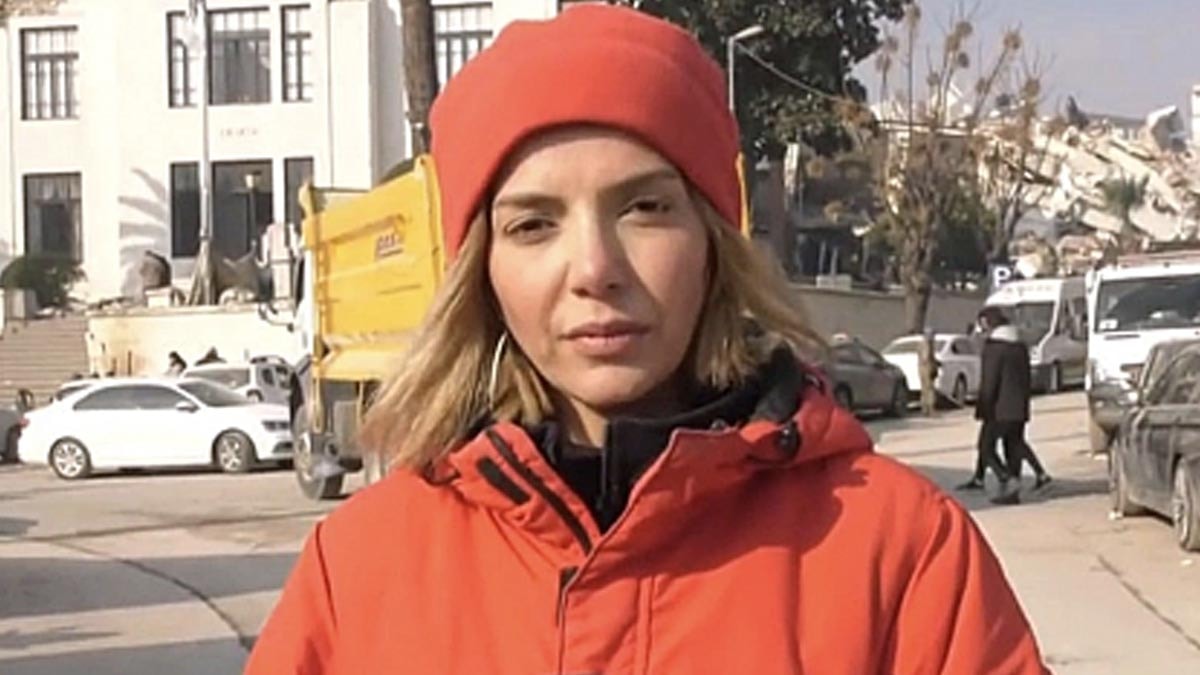 Cumhuriyet Gazetesi Muhabiri Gülnur Saydam İstanbul'da Gözaltına Alındı