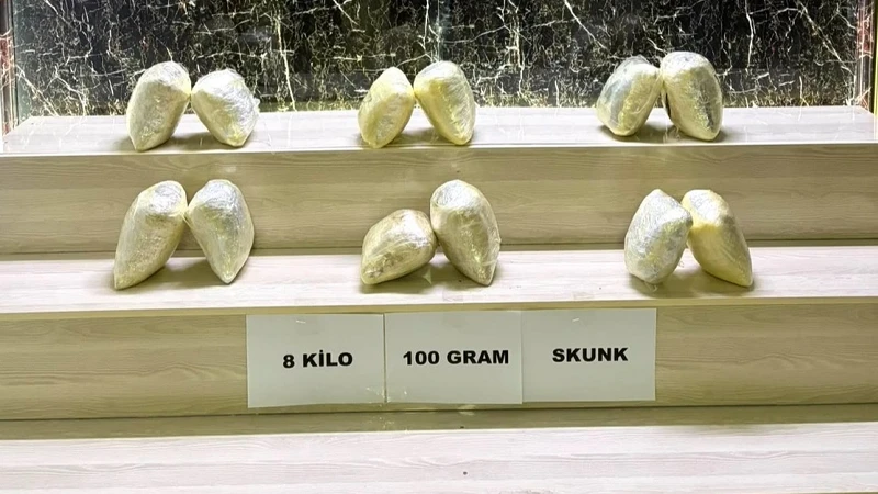 Çuvallarda Gizlenmiş Uyuşturucu: Bitlis'te Büyük Operasyon