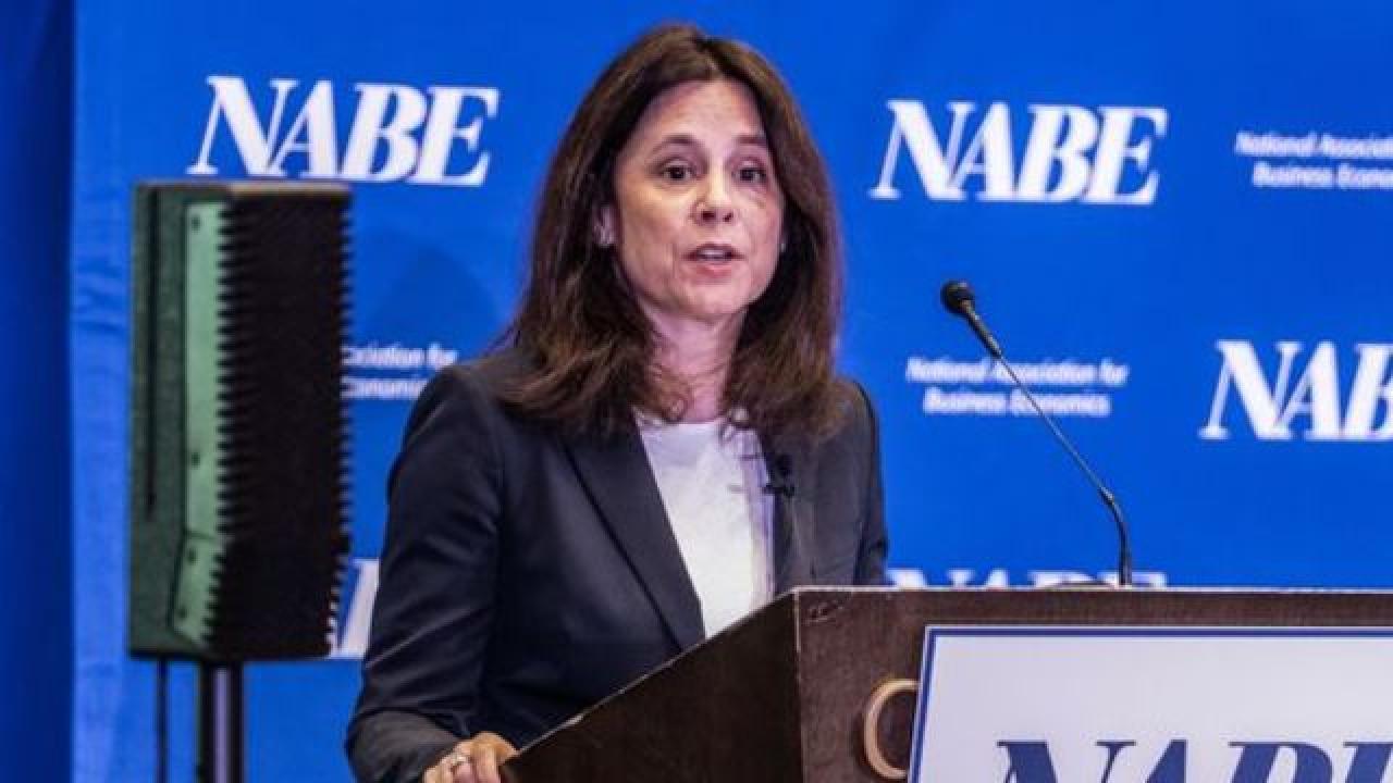 Dallas Fed Başkanı Logan: Enflasyonla Mücadele İçin Faiz Artışları Sürecek