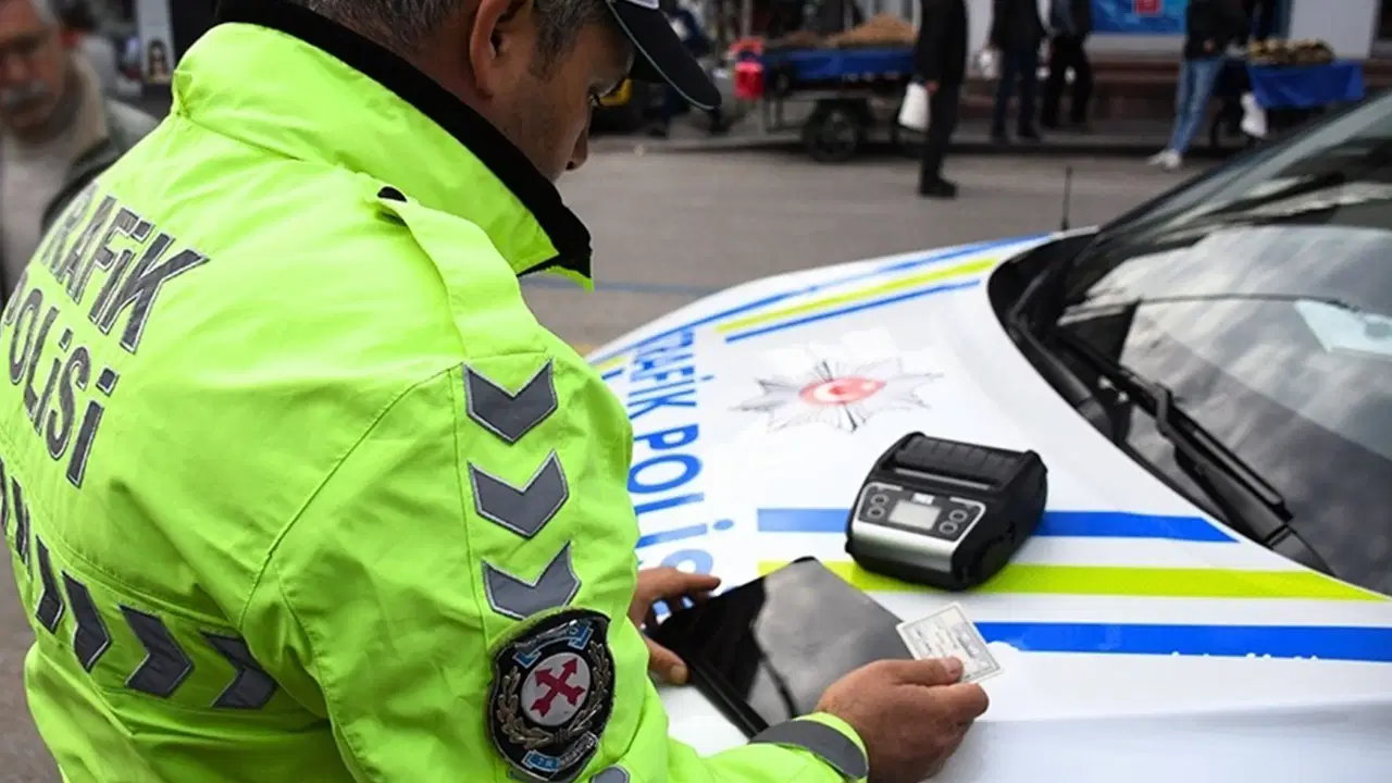 Danıştay'dan trafik cezalarında emsal karar: Ödeme emri için dava sonucu şart