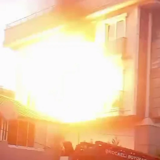 Darıca'da Doğalgaz Patlaması: 4 Katlı Bina Alevlere Teslim
