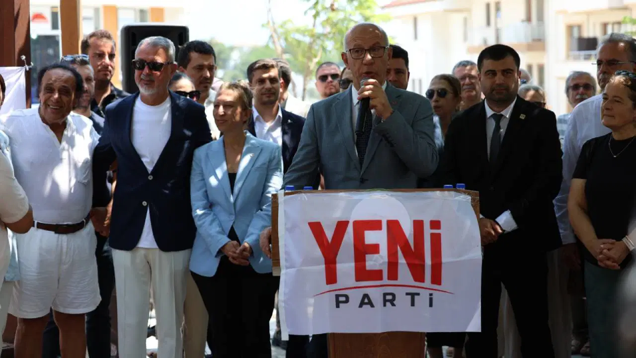 Datça Belediye Başkanı Aytaç Kurt ve Meclis Üyeleri YENİ Parti'ye Katıldı