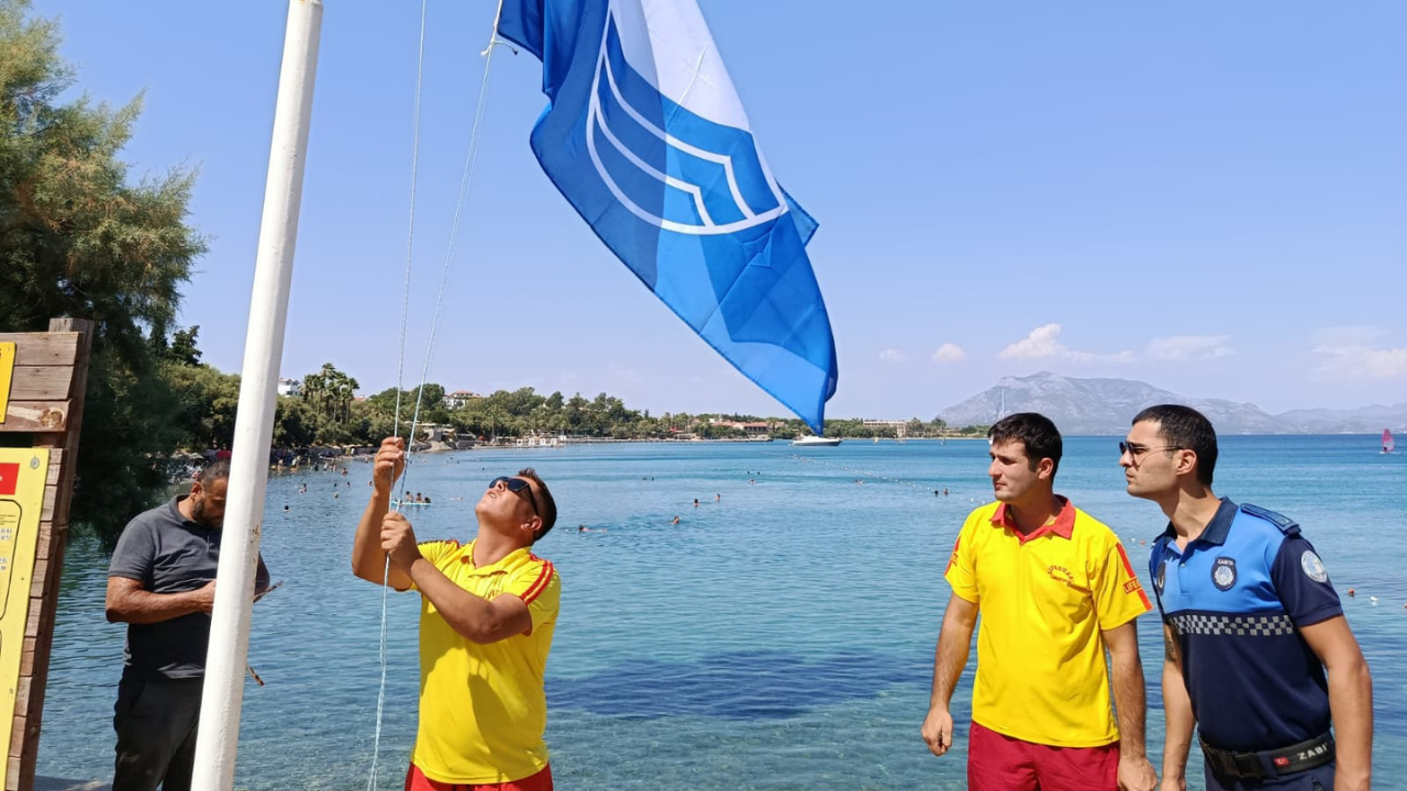 Datça Hastanealtı Plajı Mavi Bayrak’ı Yeniden Kazandı