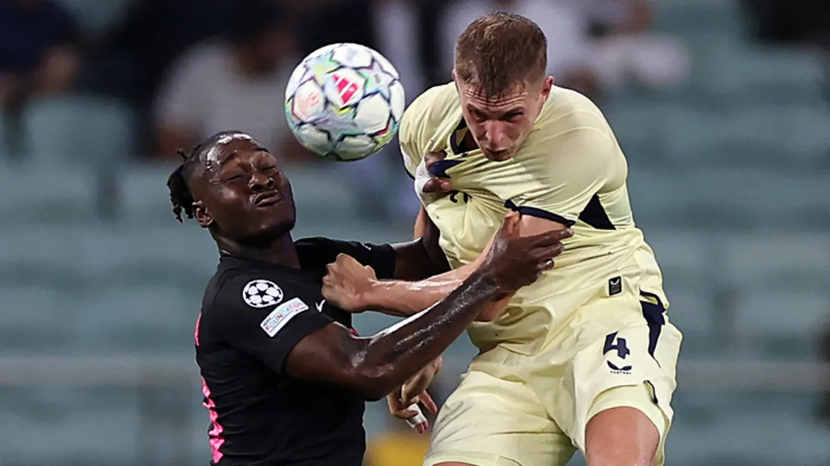David Zima: Fenerbahçe maçında baskı altında kalmamalıyız