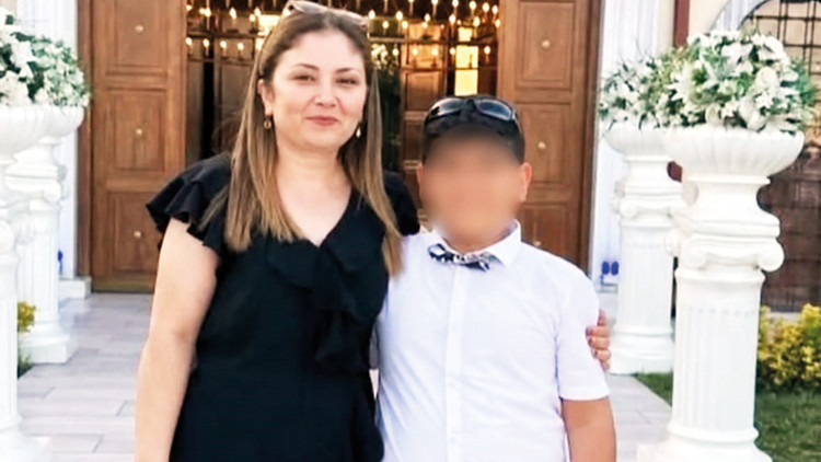 Dehşet evi: Eski eşini ve oğlunu vurdu, sonra intihar etti
