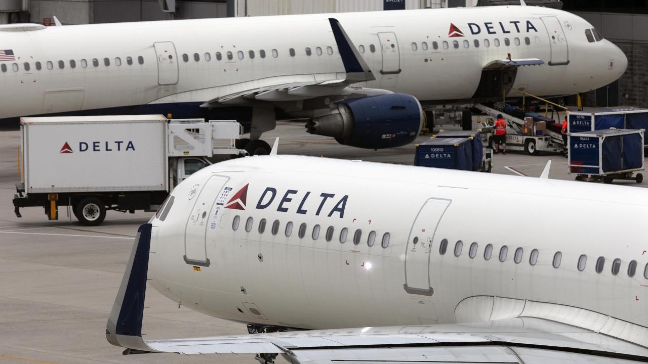 Delta Riyad uçuşlarını 2027'ye erteledi