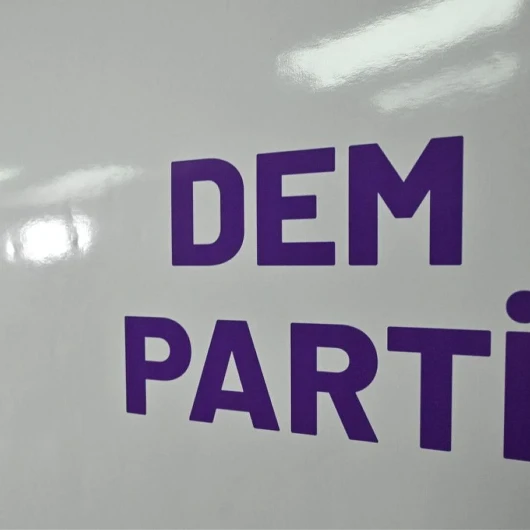 DEM Parti'den "Demokratik Cumhuriyet Hareketi" Hamlesi