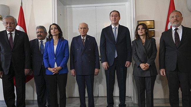 DEM Parti heyeti MHP lideri Bahçeli ile görüştü