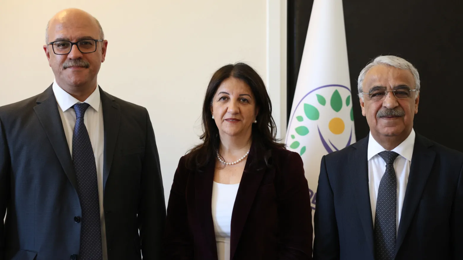 DEM Parti'den İmralı açıklaması: Yasa sürecin anahtarı