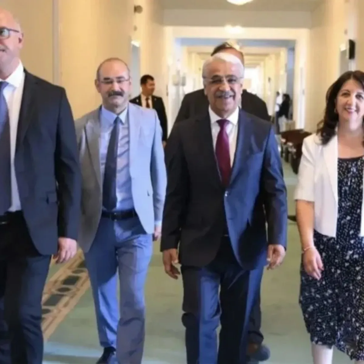 DEM Parti İmralı Heyeti Öcalan ile Görüştü
