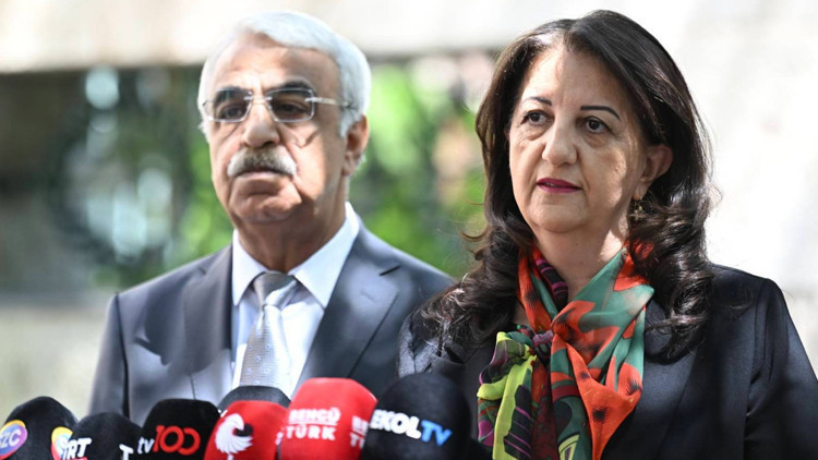 DEM Parti İmralı Heyeti Yola Çıktı: Buldan, Sancar ve Erol Adada