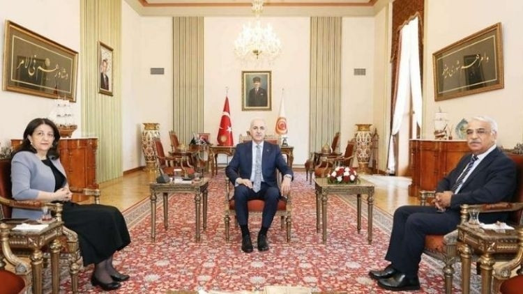DEM Parti’den Kurtulmuş’a ‘Kod Yasa’ Ziyareti
