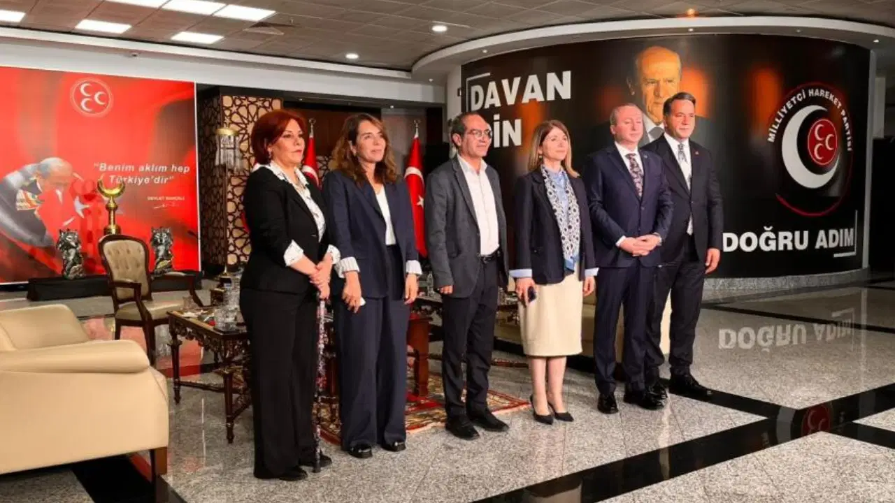 DEM Parti MHP'ye Kurban Bayramı Ziyareti Gerçekleştirdi