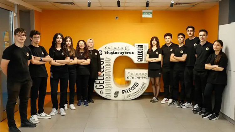 Demirören Medya ve Teknoloji Lisesi yapay zeka nesli yetiştiriyor