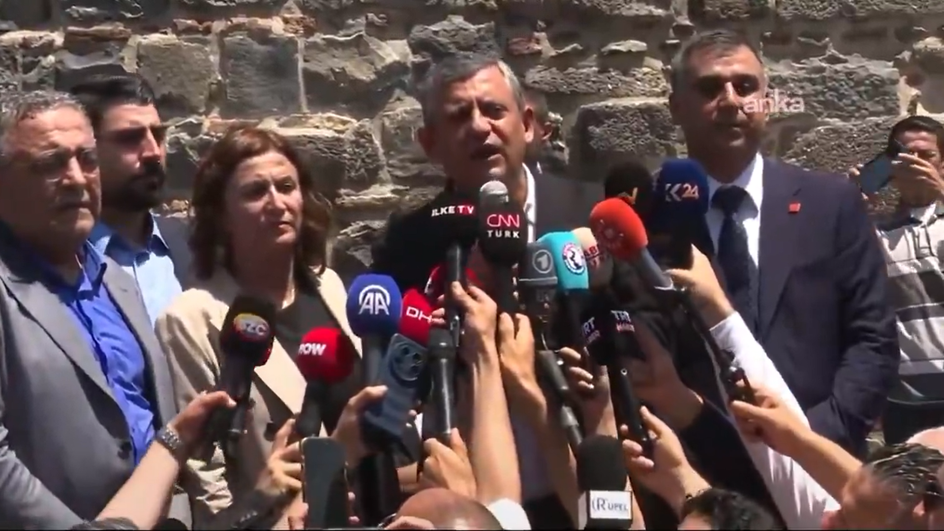 Demirtaş'tan Özel'e mesaj, Kılıçdaroğlu'na kapı kapatıldı