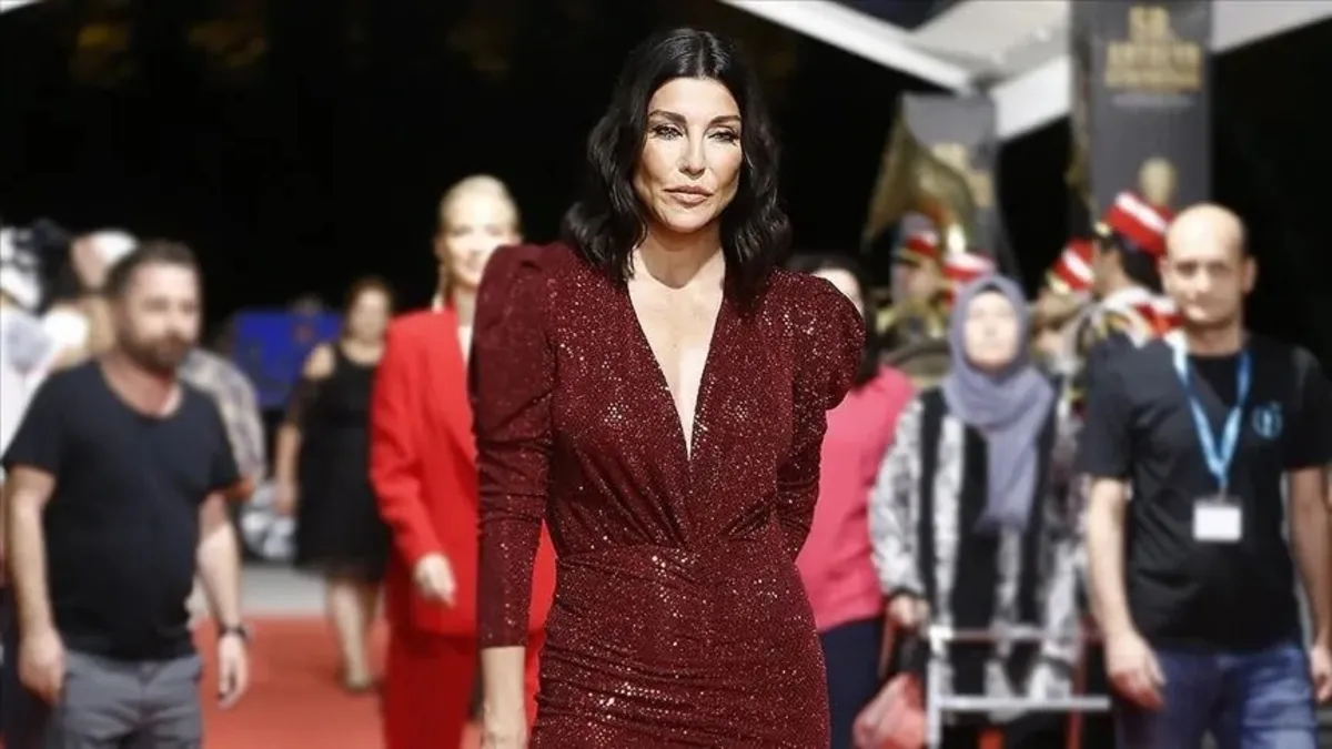 Deniz Akkaya Kartepe'de kavgaya karıştı, gözaltına alındı
