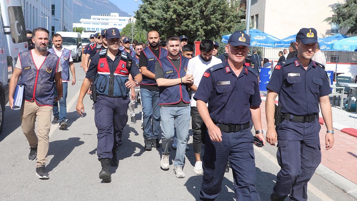 Denizli'de 'Günlük Dolgun Ücretli' Dolandırıcılık: 81 Yaşındaki Kurban 4 Milyon Lira Kaybetti