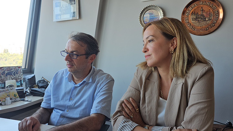 Depremde bina güvenliğini telefona bildiren cihaza patent