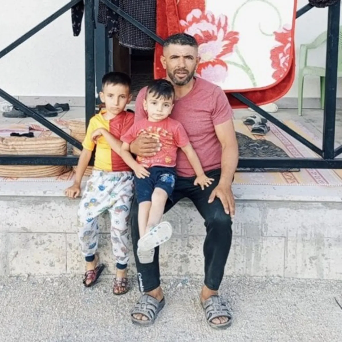 Depremde Eşini Kaybeden Baba, Devlet Desteğiyle Hayata Tutundu