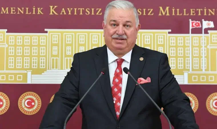 Depremzedeler Üç Yıldır Mağdur: Yeniden Refah'tan Meclis Sorusu