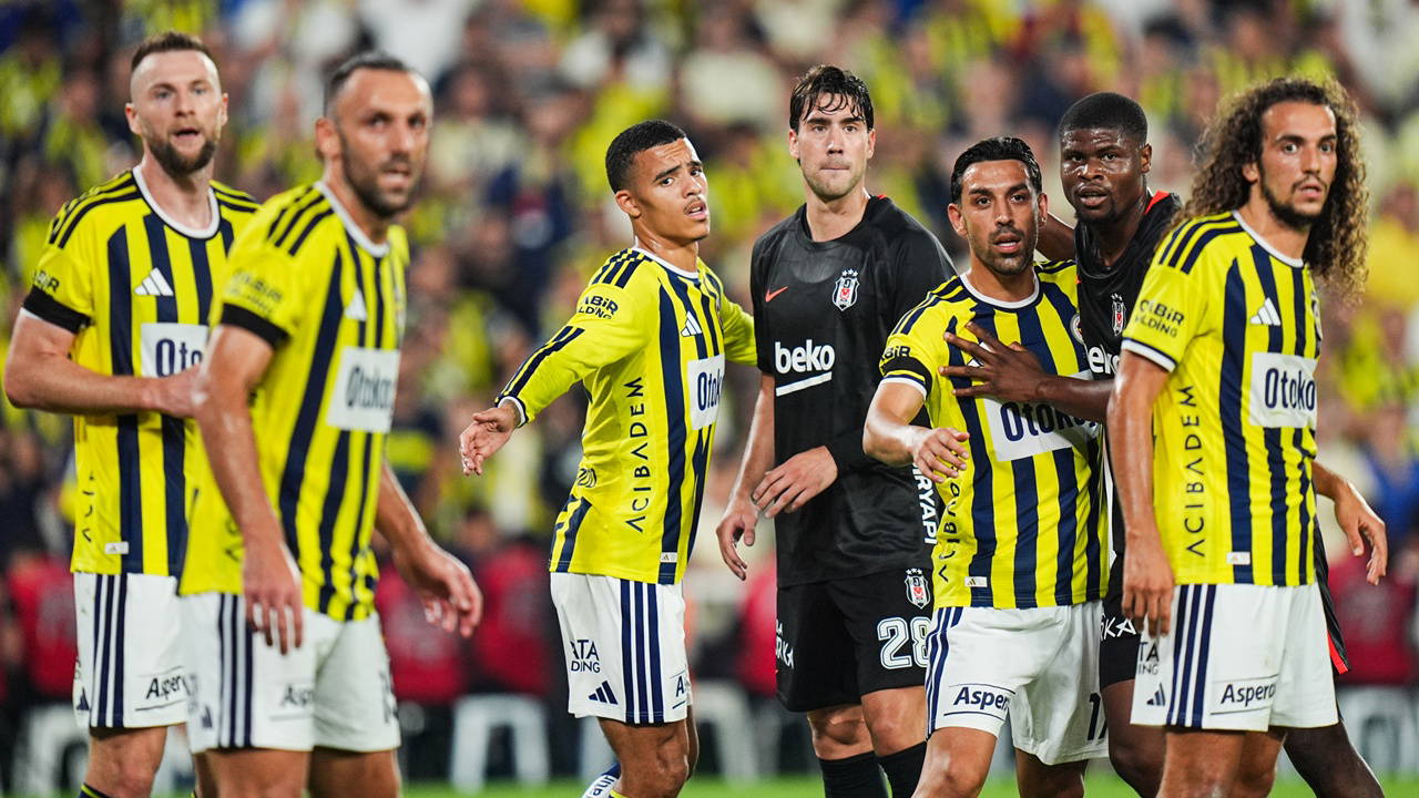 Derbi Sonrası Flaş İddia: Fenerbahçeli Yıldız Formayı Zor Görür